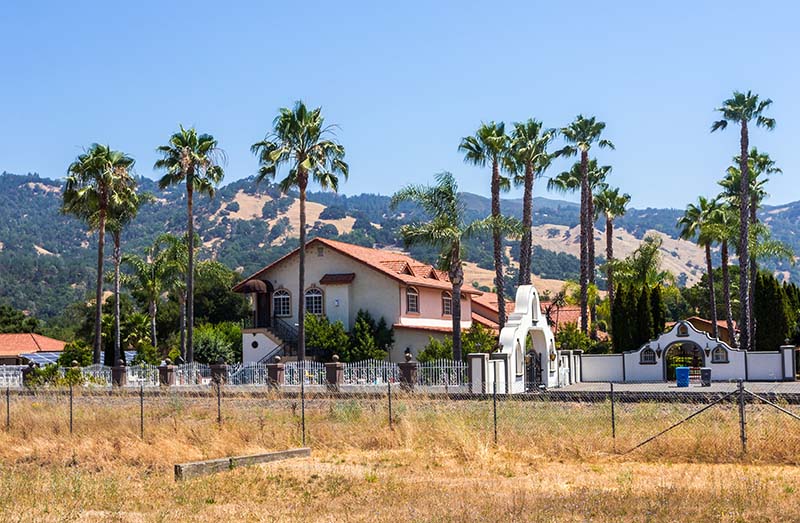 A single-family home in Cloverdale, CA